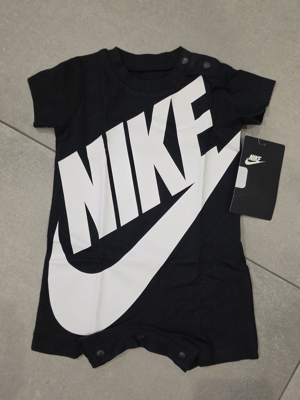Nike Black and White Baby Romper with Bold Logo 3m